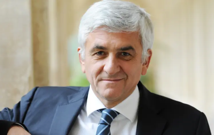 portrait d'hervé morin, président de la région normandie