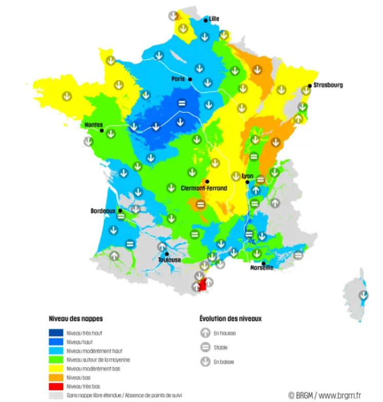 Carte de France hexagonale de la situation des nappes d'eau souterraine au 1er juin 2025. 