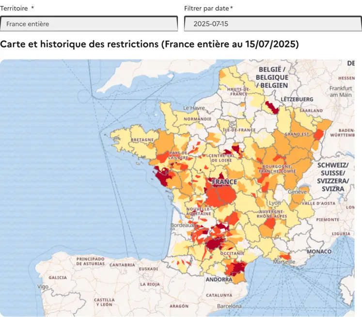Carte des restrictions d'eau et des limitations d'irrigation par département pour les eaux de surface