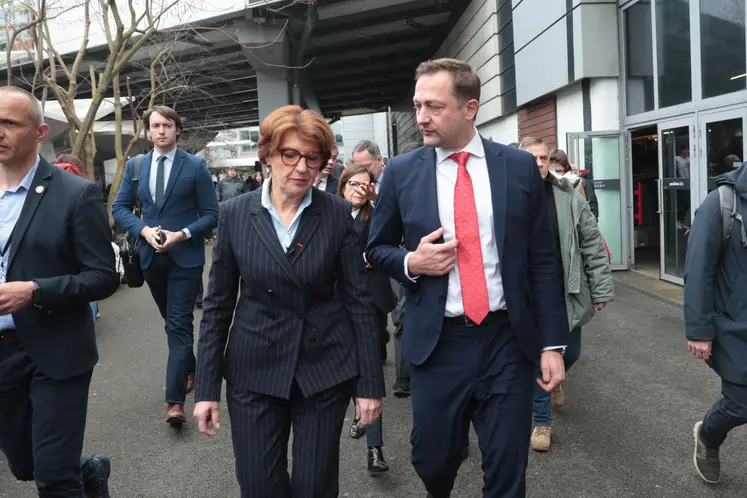 Annie Genevard, ministre de l’Agriculture, avec Christophe Hansen, commissaire européen à l’Agriculture en février dernier au salon de l’Agriculture.