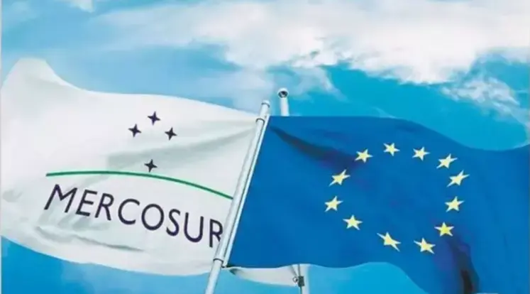 drapeau mercosur et drapeau UE
