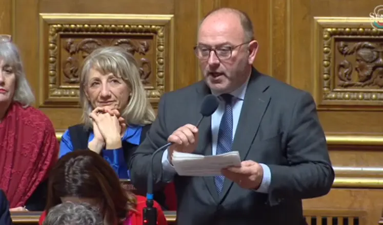 Le sénateur Laurent Duplomb intervenant le 28 janvier lors des questions au gouvernement au Sénat