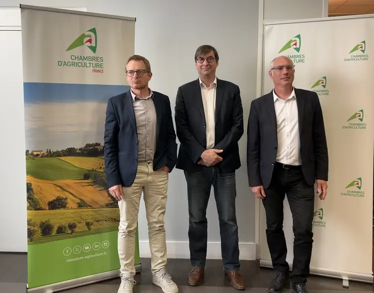   Trois représentants des chambres d’agriculture  