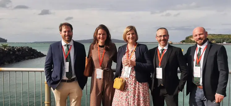 Antoine, Elsa, Laure, Anaël et Olivier, lauréats Nuffield, lors du CSC en mars 2025 en Nouvelle Zélande.