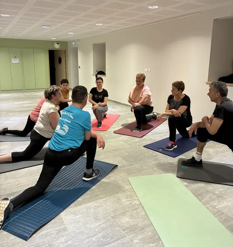 Un groupe du programme Agrisport, en séance d'activité sportive adaptée en Franche-Comté.