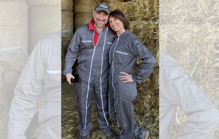 Christophe et Angélique Durand (Conor l'agricultor et Sarah) sur l'exploitation de Christophe Durand à Montceaux dans l'Ain