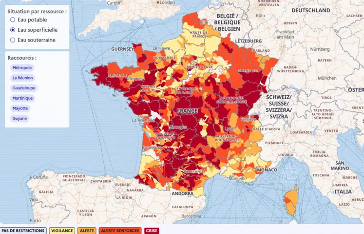 Carte de la situation des eaux superficielles en France au 11 août 2026