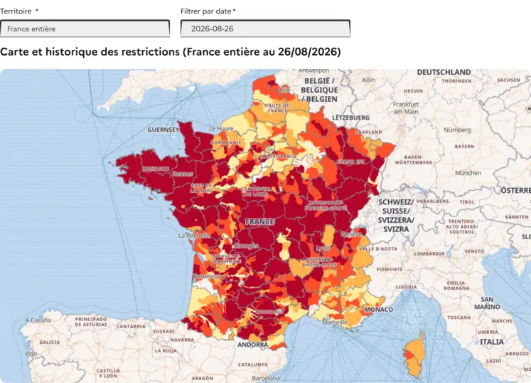 Carte de la situation des eaux superficielles en France métropolitaine au 26 août 2026.