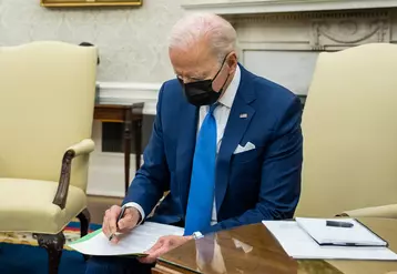 Joe Biden a lancé le plan Fly Formula pour contrer la pénurie de lait infantile aux Etats-Unis.