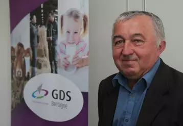 Jean-François Tréguer, producteur laitier du Finistère, préside le GDS Bretagne et la nouvelle entité ASR.