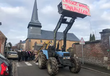 Manifestation de soutien à l'éleveur Vincent Verschuere dans l'Oise