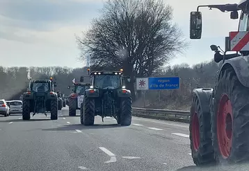 Arrivée de tracteurs ce jour en Ile-de-France