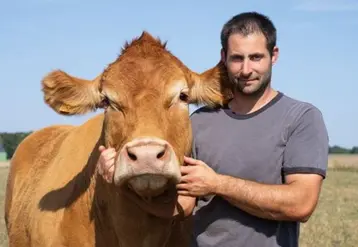 Alexandre Humeau et sa vache Oupette