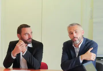 En conférence de presse le 11 septembre, le président des JA Pierrick Horel et le secrétaire général Quentin Le Guillous.