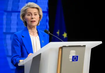 La présidente de la Commission européenne Ursula von der Leyen en conférence de presse le 19 décembre après le Conseil européen. 