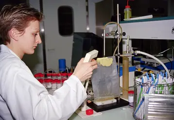 Analyse de pathogènes sur lait (cru) au laboratoire Lilano 