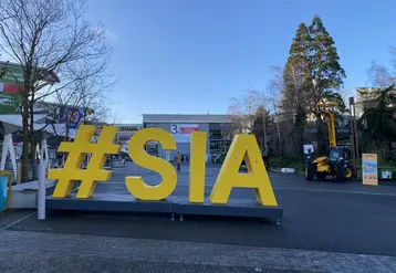 Panneau SIA avec hashtag pour photo réseaux sociaux devant le salon de l'agriculture 