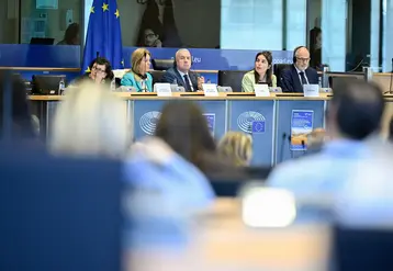 La commission de l'Agriculture du Parlement européen à Bruxelles, avec notamment le vice-président de la commission de l’Agriculture, l’eurodéputé roumain Daniel Buda (PPE).