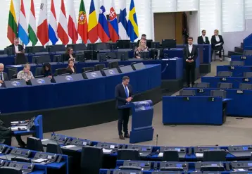 Le commissaire européen à l’Agriculture Christophe Hansen lors de la présentation du plan d’action engrais de la Commission européenne ce 19 mai devant le Parlement européen. 
