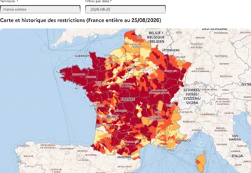 Carte de la situation des eaux superficielles en France au 25 août 2026.