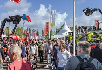 Allée du Parc des expositions de Rennes en Ille-et-Vilaine durant le Space 2026. 