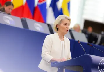   La présidente de la Commission européenne Ursula von der Leyen le 16 septembre devant le Parlement européen.