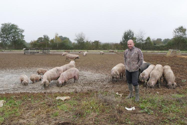 A 29 ans, Rémi Poirier a des projets plein la tête, mais garde à l‘esprit ses trois objectifs principaux : être le plus autonome possible, limiter ses émissions de carbone et participer à la préservation d’espèces animales en voie de disparition.