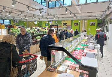 Les producteurs gérant le magasin La Charrette de Chambray-lès-Tours ont revendu la boutique créée il y a sept ans à Truyes. ©N.D