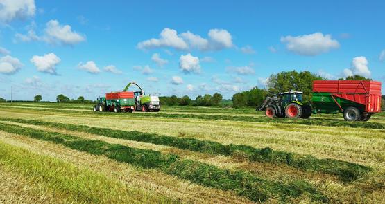 Maximiser la surface sur laquelle on expose le fourrage à l’air, pour rentrer un aliment  à plus de 30 % de matière sèche. 