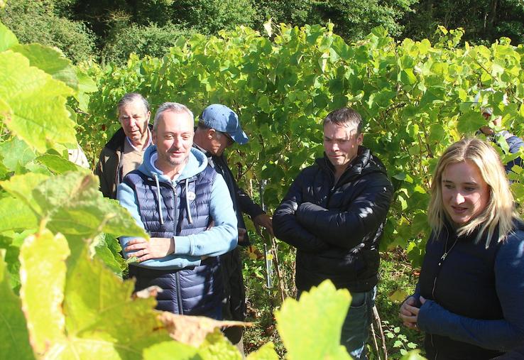 Octobre 2024. Une dizaine de porteurs de projets s'était donné rendez-vous chez Delphine et Matt Angwin.