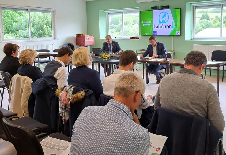 Philippe Damarin, directeur général de Labônor et son président, Emmanuel Hecq, sont revenus lors de l'assemblée générale du 28 mai dernier sur les activités du laboratoire et ses projets.