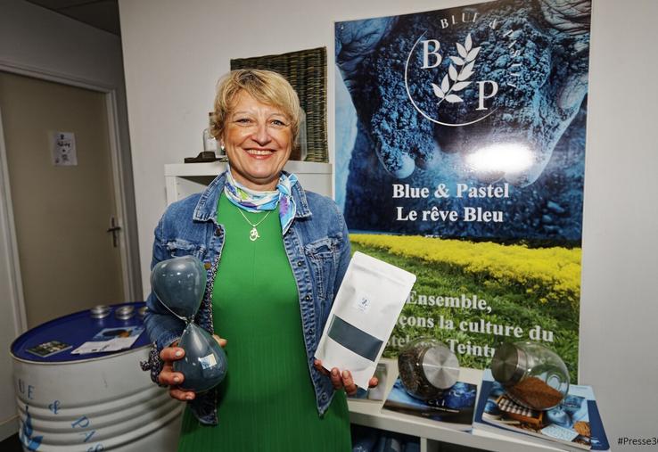 Aurore Cottrel lance le pastel des teinturiers made in Normandie.