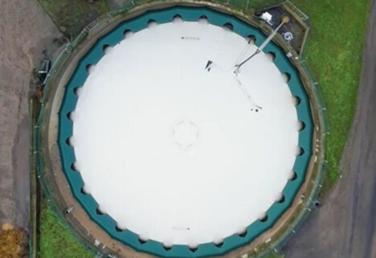 Couverture de fosse à lisier avec récupération du biogaz.