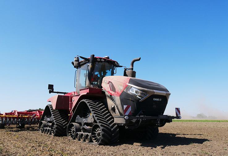 Le tracteur à chenilles séduit par ses performances, mais son coût et son entretien freinent encore sa généralisation.