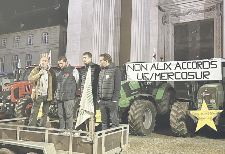 De g. à d. : Bruno Ledru, président de la FNSEA 76, Jérôme Malandain, président de JA 76, Romain Loiseau, président de JA 27, Amaury Levesque, président de la FNSEA 27.