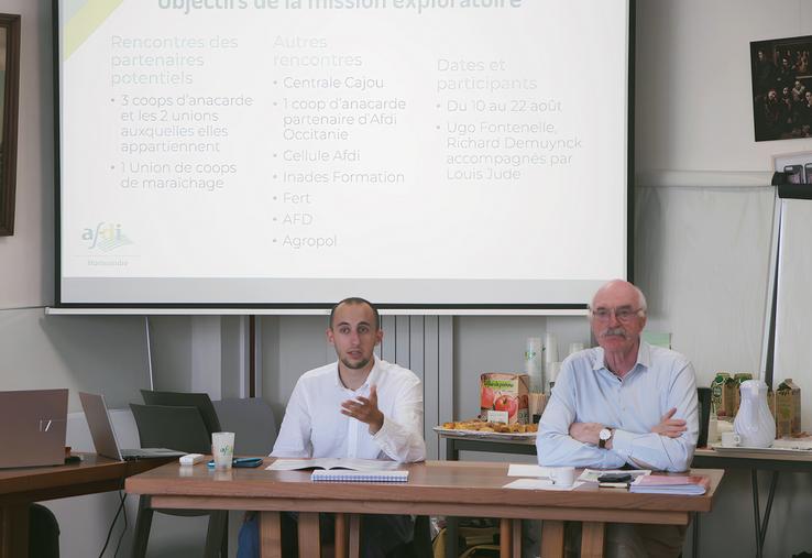 Louis Jude, chargé de mission, et Vincent Andrieu, président, lors de l'assemblée générale d'Afdi Normandie le 2 juin à Yvetot.