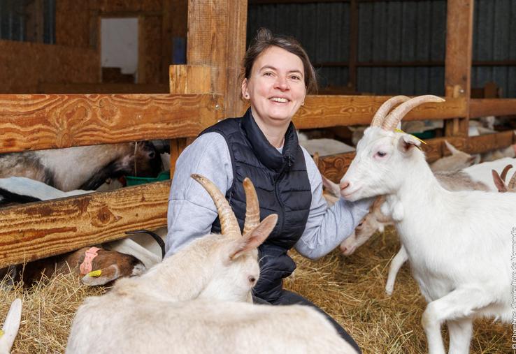 Depuis 2020, Cindy élève des chèvres près de Dieppe et produit des fromages de chèvre.
