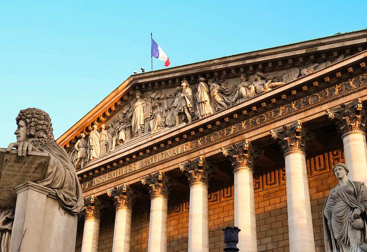 Vote du projet de loi d'urgence agricole à l'Assemblée nationale dans la nuit du 20 au 21 juillet.