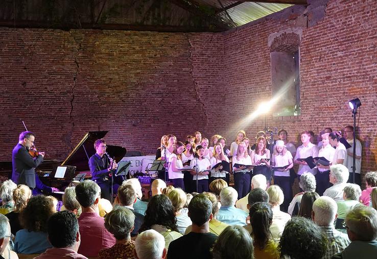 Les Prés d’Artemare à Saint-Vaast-Dieppedalle (22 juillet).