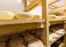 Une cave à fromages bien conçue tant sur le plan organisationnel que sanitaire.