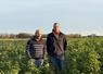 « La qualité sanitaire du plant de Seine-Maritime est reconnue et nous faisons tout pour la maintenir » soulignent de concert Enrick de Brabandère (à g.), agriculteur et président du syndicat des producteurs de plants de Seine-Maritime, et Valentin Lévêque, inspecteur du Comité Nord.