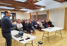 Anthony Crépin, de l'AGC (Association gestion comptabilité) voisine AS 60, s'est chargé d'informer les adhérents présents à Allouville-Bellefosse.