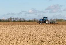 La gestion du sol est choisie par un tiers des exploitants accompagnés pour la réserve en eau, la portance et contre l'érosion.