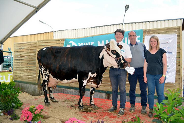 A Forges-les-Eaux, le week-end dernier, concours de races Prim'Holstein et Normandes et présentation des races allaitantes ont intéressé un public venu en nombre. Retour en images.