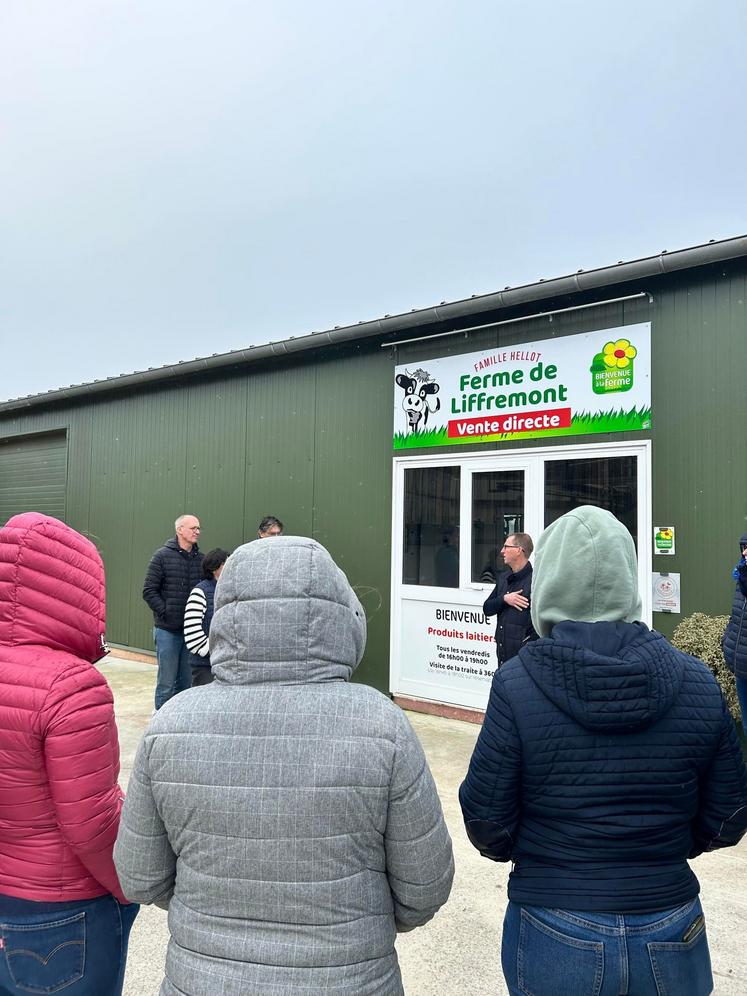 Visite du Gaec Hellot avec son magasin à la ferme.