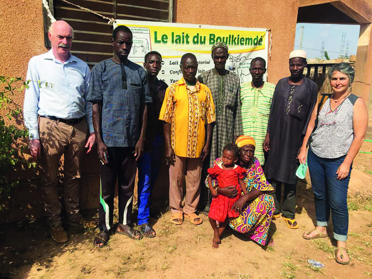 Mission en 2021 au Burkina Faso avec Vincent Andrieu et Hélène Echaide, responsable de la commission Burkina Faso, auprès de l'Union des mini-laiteries et producteurs de lait (UMPL/B) partenaire de l'Afdi Normandie.