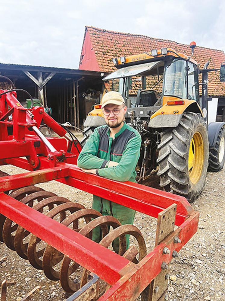 Thibault Duhornay, 24 ans, président du canton JA d’Eu-Envermeu, en cours d’installation sur la ferme familiale de grandes cultures. « C’est là mon premier mandat à la tête du canton mais je suis au syndicat JA depuis 2013. À cette époque le canton ne comptait qu’une vingtaine d’adhérents, nous sommes aujourd’hui plus d’une soixantaine ».