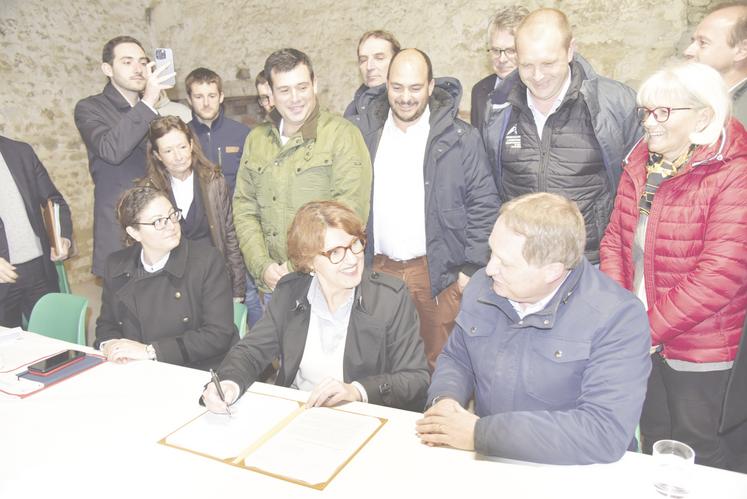 Annie Genevard, ministre de l'Agriculture, de la Souveraineté alimentaire et de la Forêt, a signé la circulaire instituant le contrôle administratif unique.