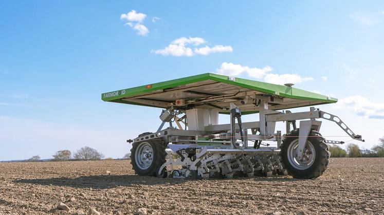 Le FarmDroid séduit notamment les planteurs de betteraves pour le semis et le désherbage.