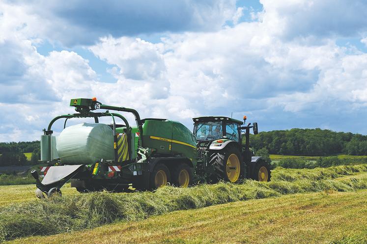 La John Deere C 441 R fait partie des machines les plus rapides du marché.